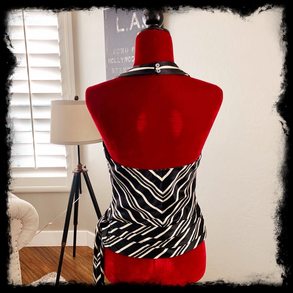 BANANA REPUBLIC halter top - Picture 2 of 5